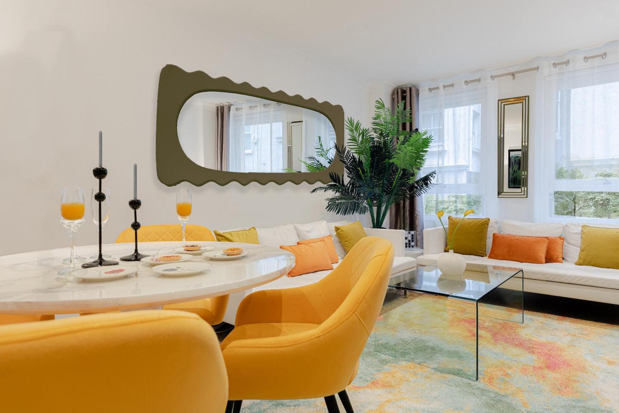 Explore The Most Exquisite West-End From A Harrods Family And Couple Home London Bagian luar foto